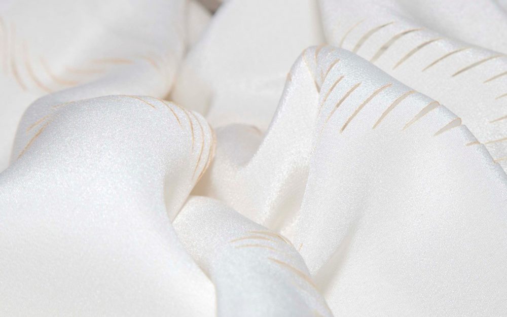 Tagli laser su tessuto