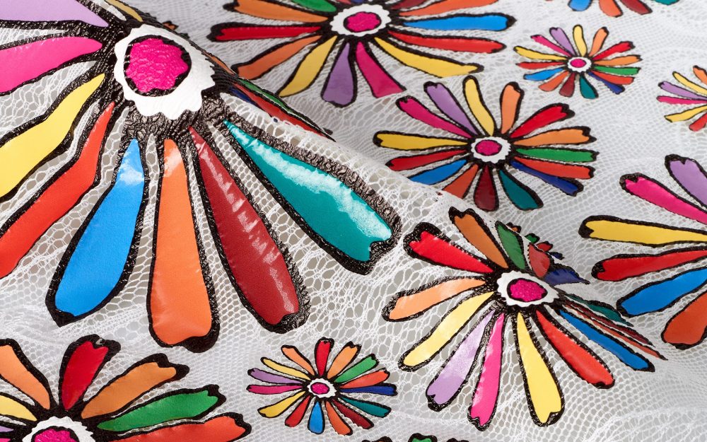 Transfer digitale fiori colorati su pizzo