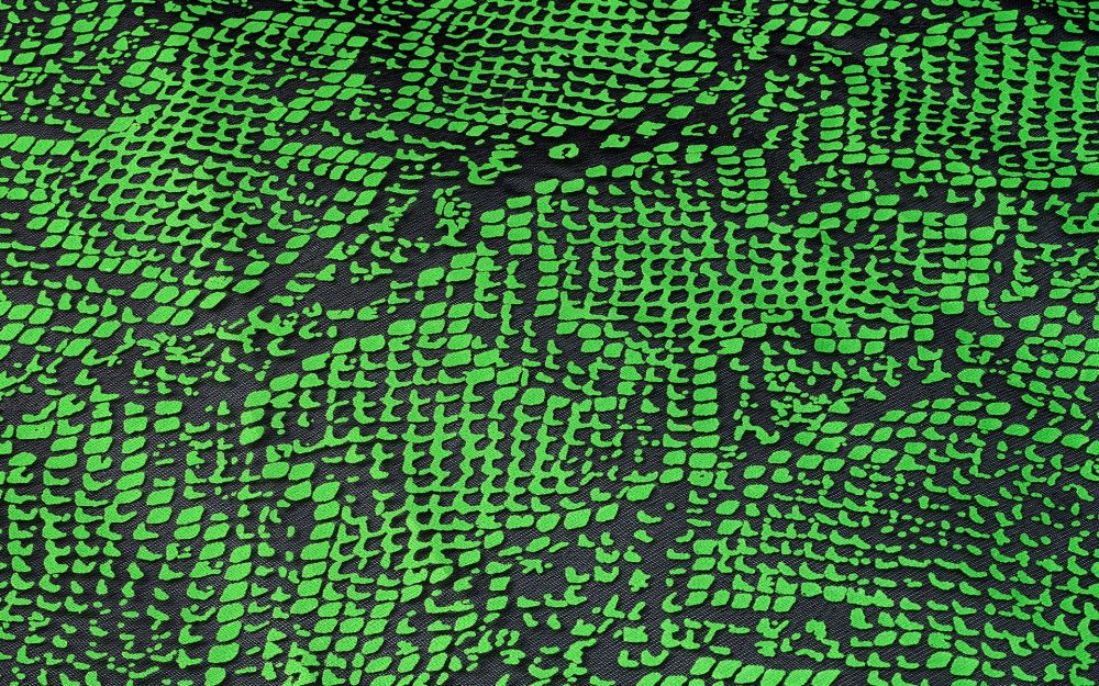 Lamina pitonata su tessuto