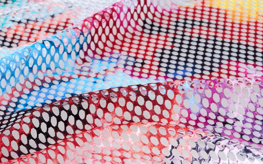 Stampa sublimatica su tessuto traforato